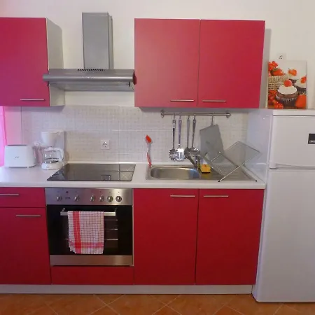 Kvesic Appartamento *