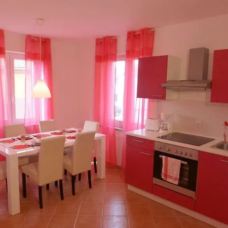 Appartamento Kvesic *